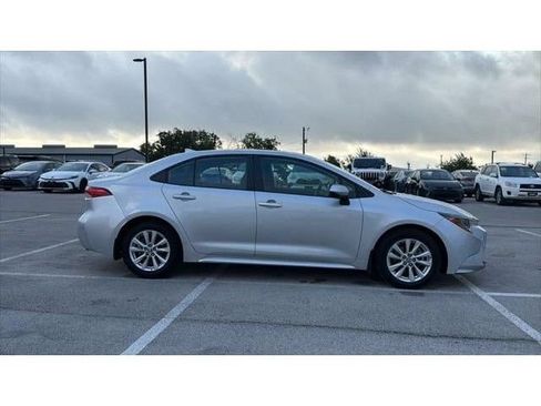 Certified 2024 Toyota Corolla LE w/ LE Convenience Package FWD image 4