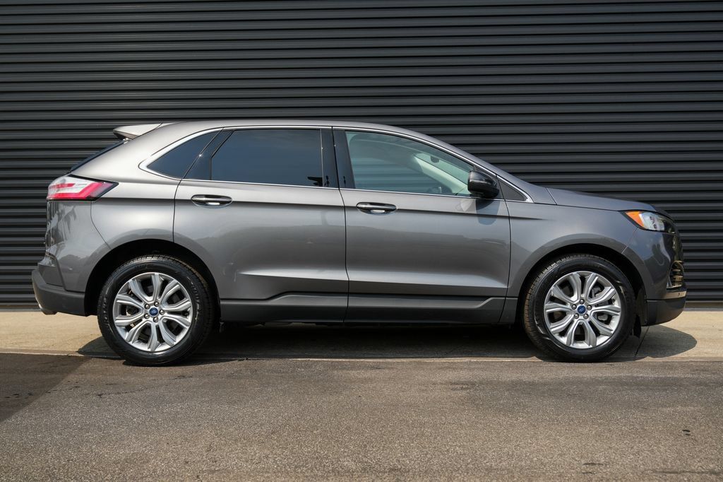 Used 2022 Ford Edge Titanium w/ Cargo Accessory Package AWD/4WD image 35