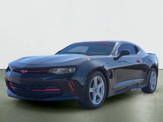 Used 2018 Chevrolet Camaro LT RWD video 2