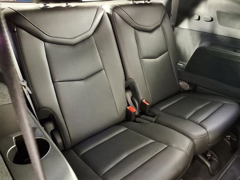 Certified 2025 Cadillac XT6 Premium Luxury image 16