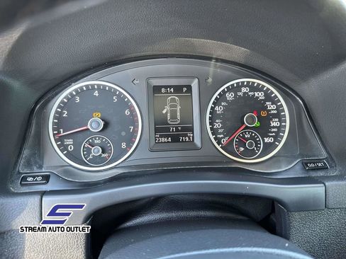 Used 2018 Volkswagen Tiguan Limited w/ Premium Package image 22