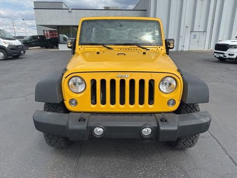Used 2015 Jeep Wrangler Unlimited Sport AWD/4WD image 2