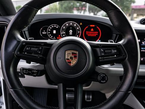 Used 2024 Porsche Cayenne S image 21