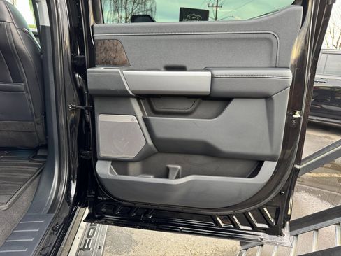 Used 2025 Ford F350 Lariat w/ Lariat Ultimate Package image 36