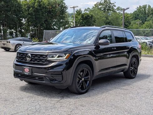 Used 2023 Volkswagen Atlas SEL R-Line AWD/4WD image 12