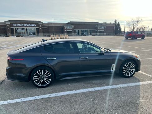 Used 2019 Kia Stinger image 12