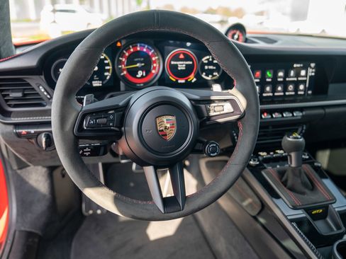 Certified 2022 Porsche 911 GT3 RWD image 15