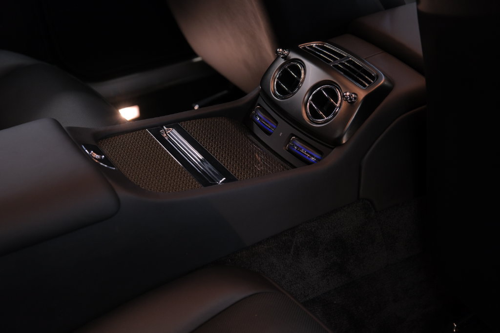 Used 2020 Rolls-Royce Wraith RWD image 36