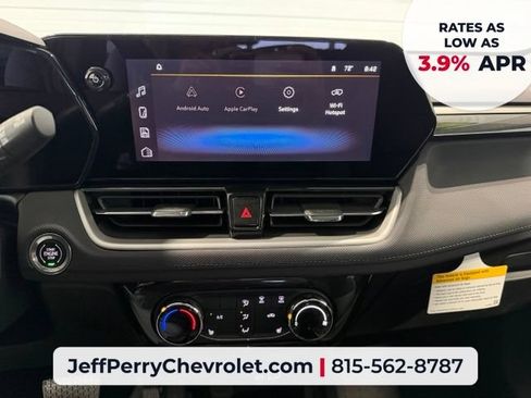 New 2026 Chevrolet TrailBlazer LT w/ LT Cold Weather Package FWD image 15