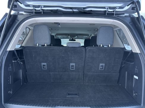 Certified 2022 Ford Expedition XLT image 10