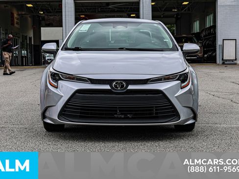 Used 2023 Toyota Corolla LE image 11