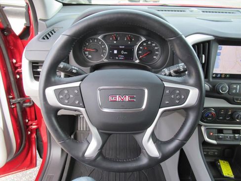 Used 2022 GMC Terrain SLT w/ Infotainment Package II FWD image 18
