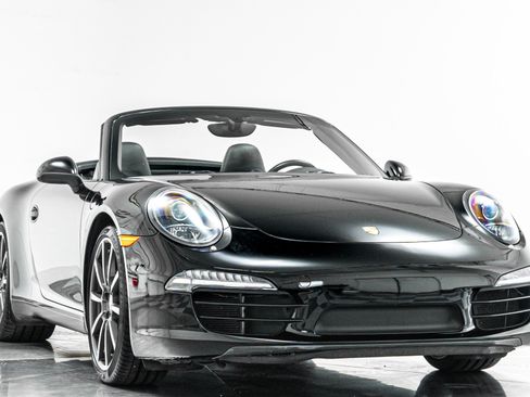 Used 2014 Porsche 911 Carrera S RWD image 3