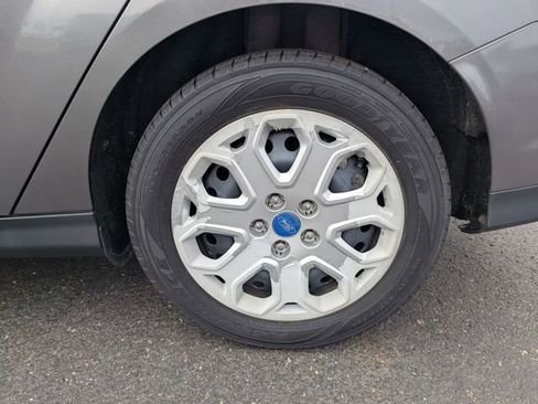 Used 2012 Ford Focus SE image 25