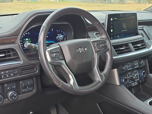 Used 2022 Chevrolet Tahoe Z71 w/ Luxury Package image 14