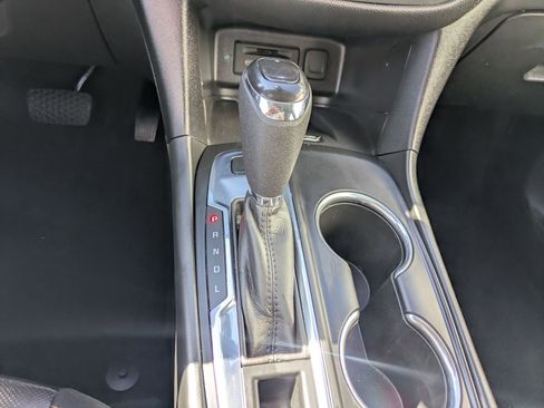 Used 2020 Chevrolet Equinox Premier AWD/4WD image 28
