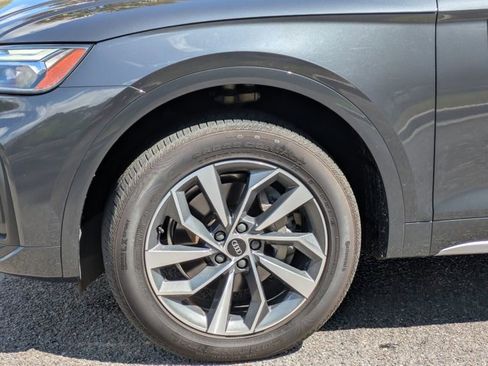 Used 2021 Audi Q5 Premium Plus w/ Premium Plus Package image 14