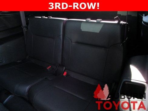 Used 2023 Mitsubishi Outlander SEL image 25
