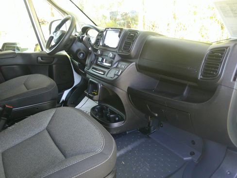 Used 2022 RAM ProMaster 2500 image 47