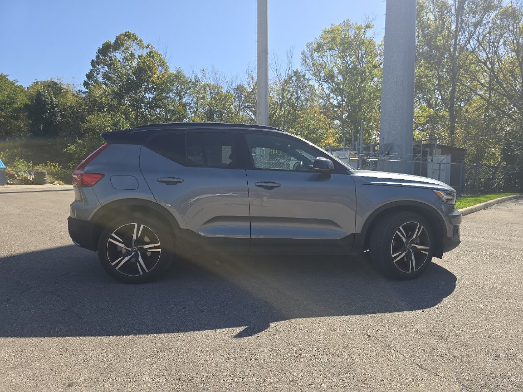 Used 2019 Volvo XC40 AWD T5 image 18