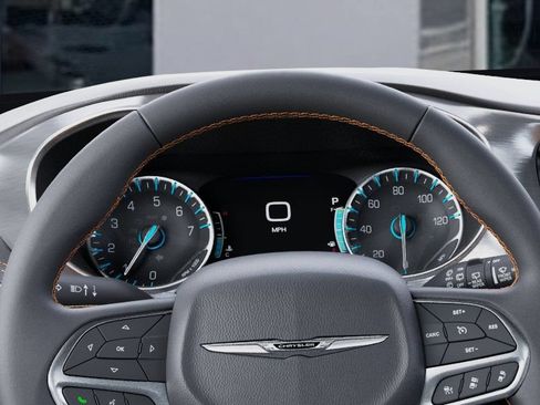 New 2026 Chrysler Pacifica Pinnacle FWD image 17