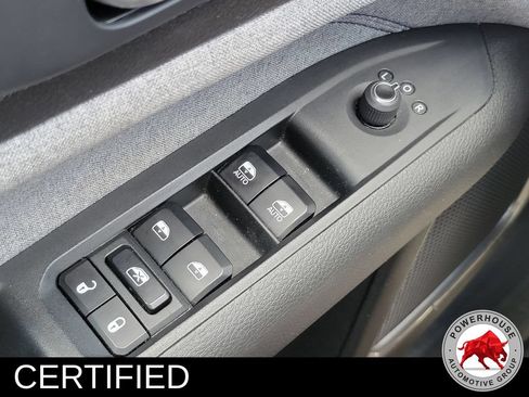 Used 2024 Jeep Compass Latitude AWD/4WD image 25