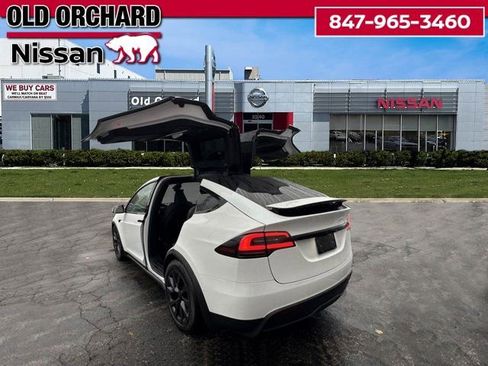 Used 2022 Tesla Model X image 8