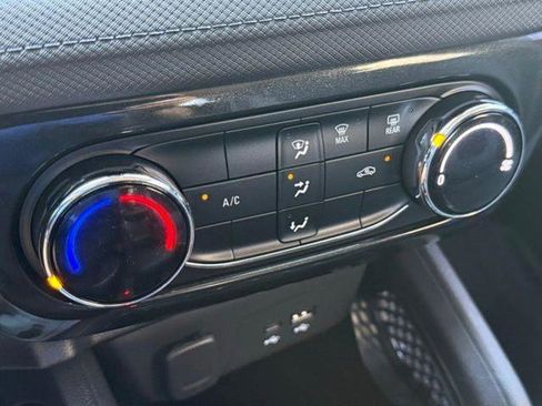 Used 2024 Chevrolet TrailBlazer LT image 12