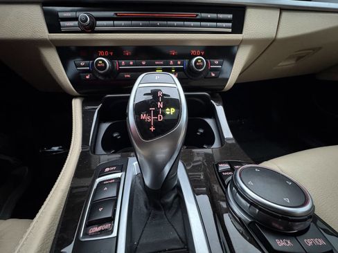 Used 2016 BMW 528i xDrive Sedan image 25