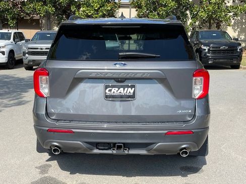 Used 2022 Ford Explorer XLT w/ Equipment Group 202A AWD/4WD image 6