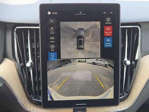 Used 2026 Volvo XC60 B5 Plus w/ Protection Package Premier image 20