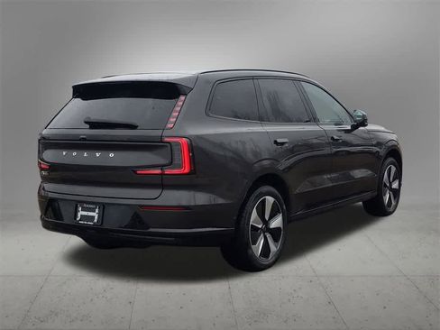 New 2025 Volvo EX90 Plus image 6
