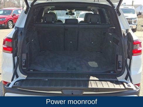 Used 2022 BMW X5 xDrive40i w/ Premium Package AWD/4WD image 22
