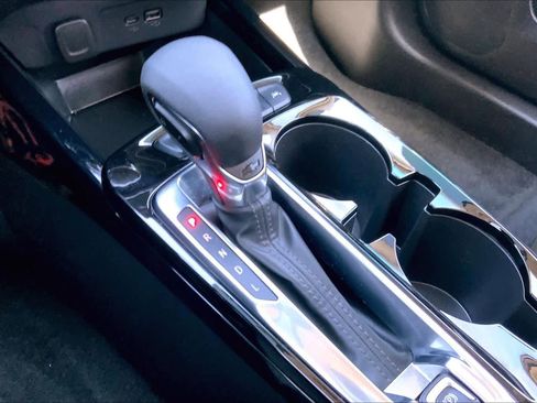 Certified 2024 Chevrolet Trax LT image 35