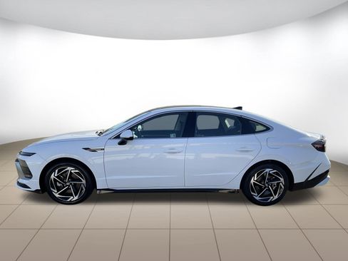 Used 2024 Hyundai Sonata SEL w/ Convenience Package image 4