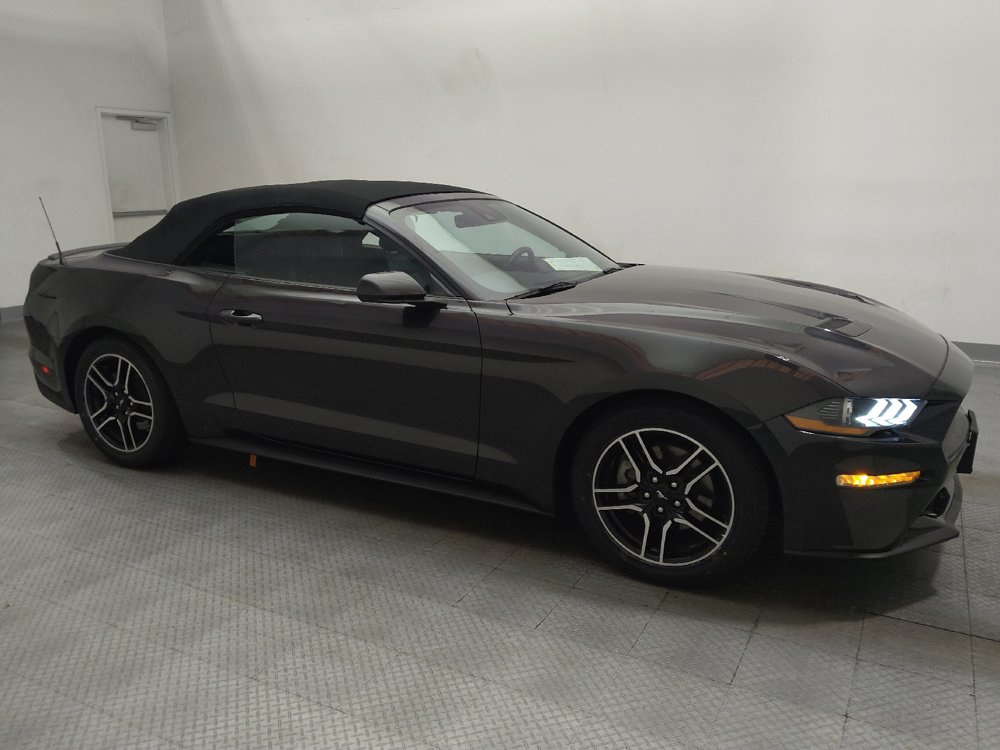 Used 2022 Ford Mustang Premium RWD image 11