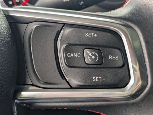 Used 2018 Jeep Wrangler Unlimited Rubicon image 25