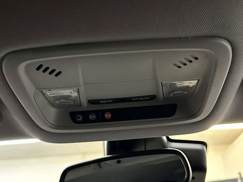 Used 2018 Chevrolet Volt Premier w/ Driver Confidence Package image 55