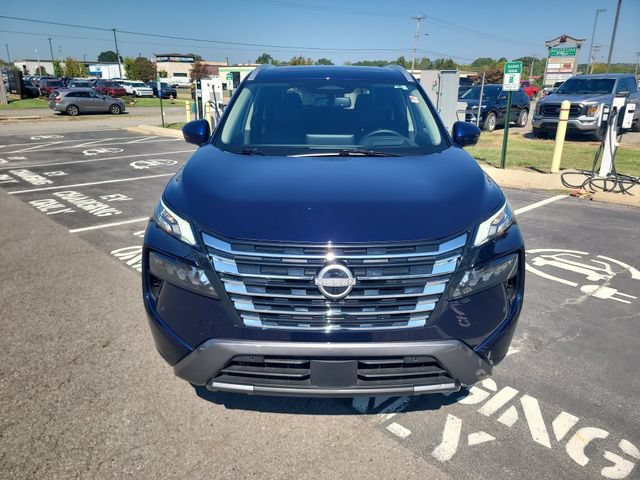 Used 2025 Nissan Rogue SL w/ Tech Package AWD/4WD image 2