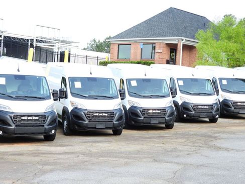 Used 2023 RAM ProMaster 2500 159 High Roof FWD image 4