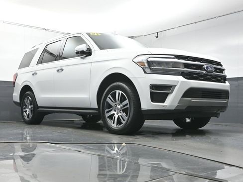 Used 2024 Ford Expedition Limited image 34