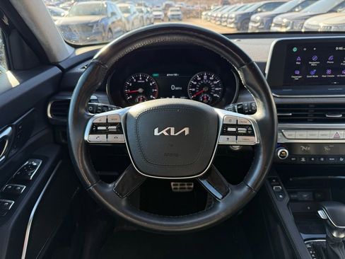 Certified 2022 Kia Telluride SX w/ SX Prestige Package image 22