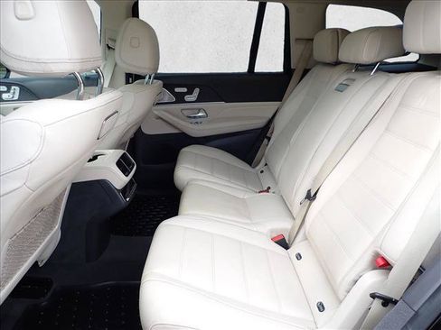 Used 2020 Mercedes-Benz GLS 450 4MATIC image 10