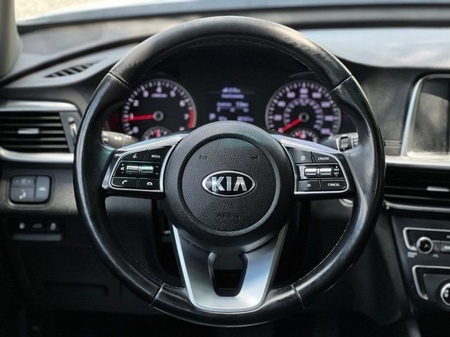Used 2020 Kia Optima SE FWD image 30