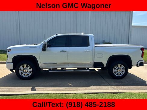 Used 2025 Chevrolet Silverado 3500 High Country w/ High Country Premium Package AWD/4WD image 10