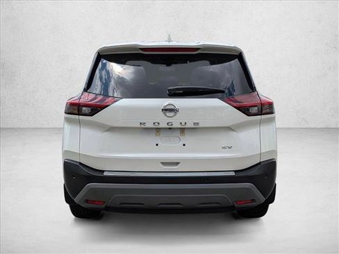Used 2021 Nissan Rogue SV FWD image 6