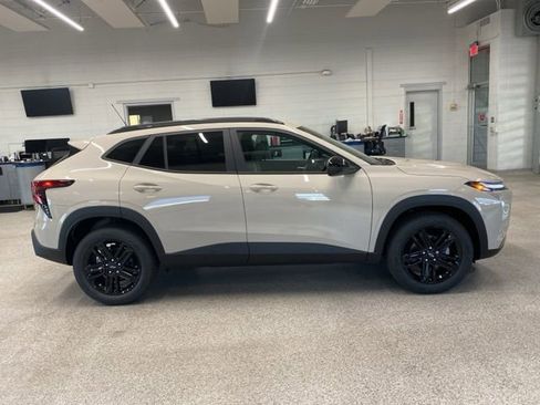 New 2026 Chevrolet Trax ACTIV w/ Driver Confidence Package FWD image 4
