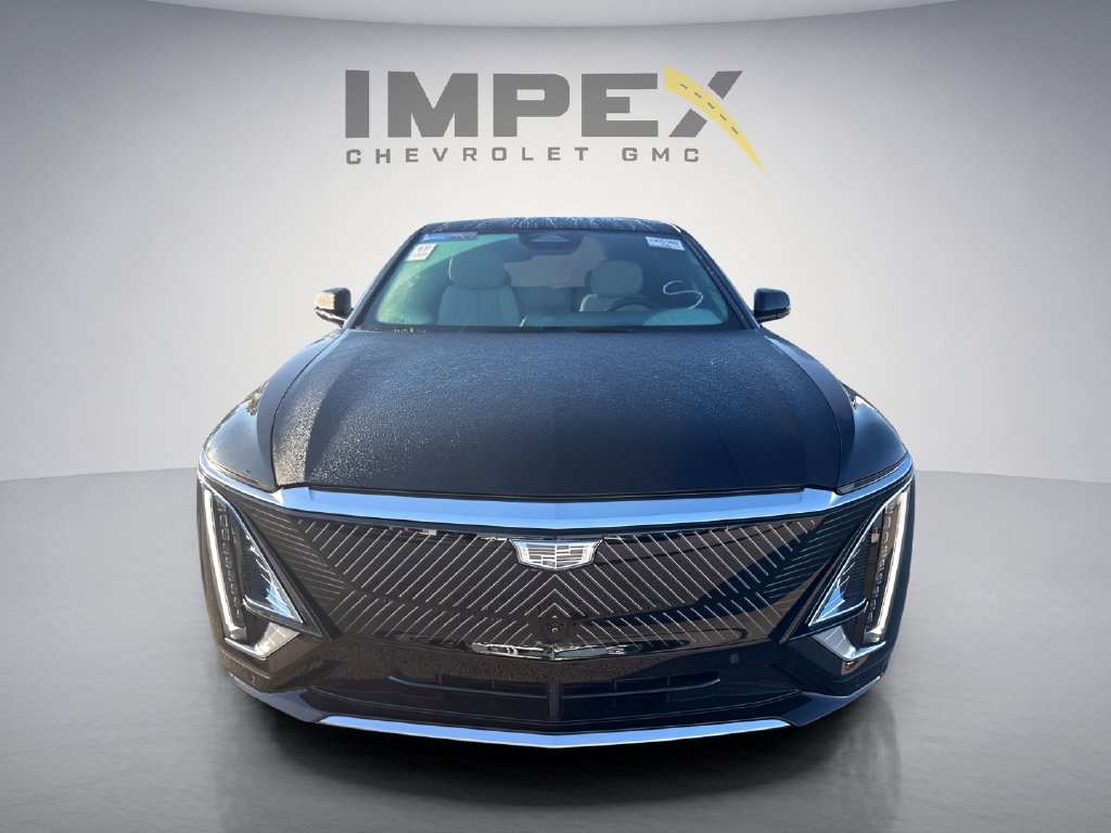 Used 2024 Cadillac Lyriq Luxury RWD image 8