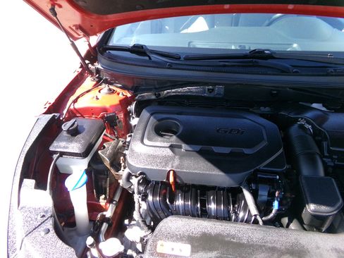 Used 2017 Hyundai Sonata SE w/ Cargo Package image 21