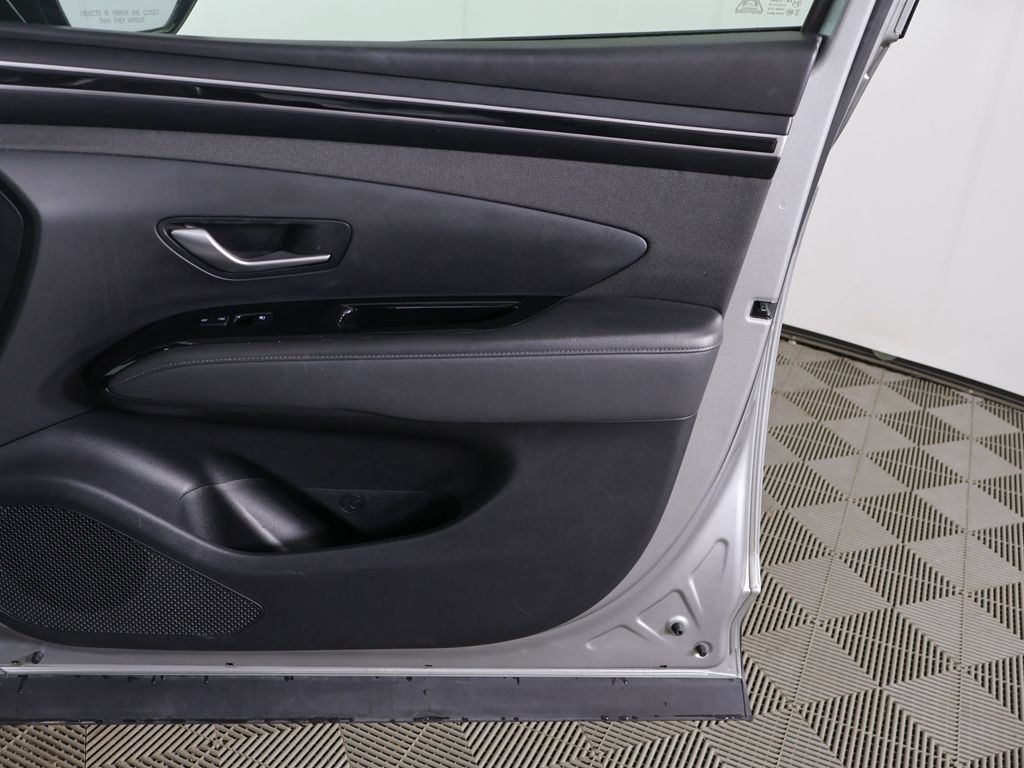 Used 2022 Hyundai Tucson Limited w/ Cargo Package AWD/4WD image 25